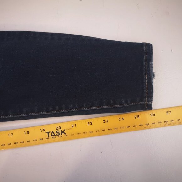 2 / $30.00 - American Eagle Outfitters Super Stretch Distressed Ladies Jeans - Picture 15 of 15